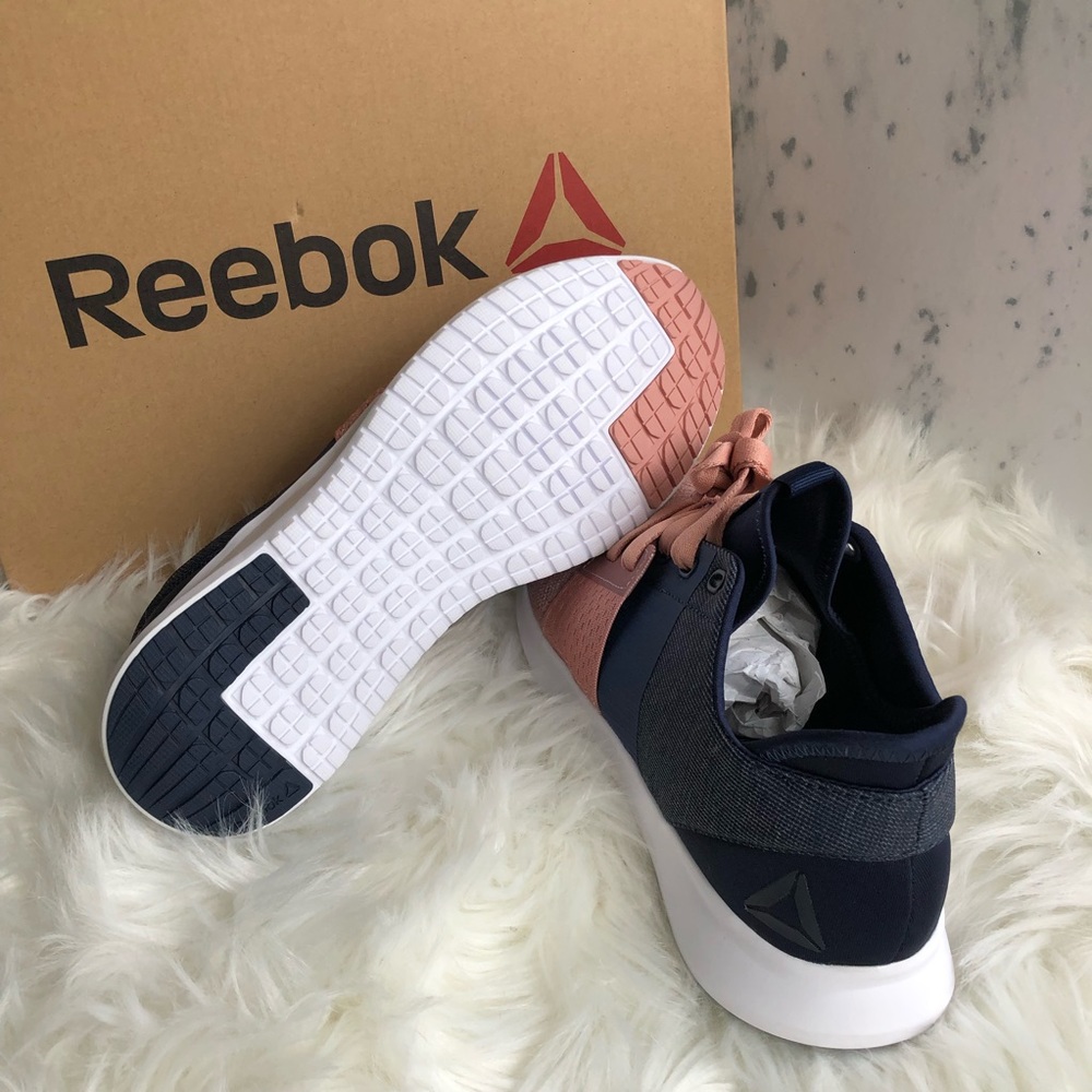 Reebok • Shoes - Picture 3 of 3